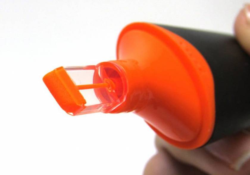 View - A see-through maker / highlighter / stationary