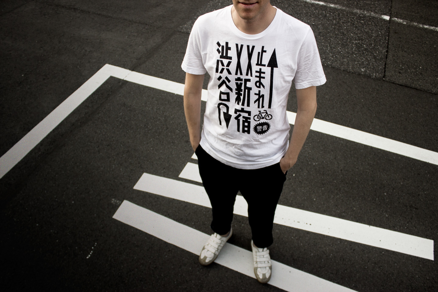 Tokyo Signs - Products inspired by the streets of Tokyo - Tokyo Roadmark Tshirt